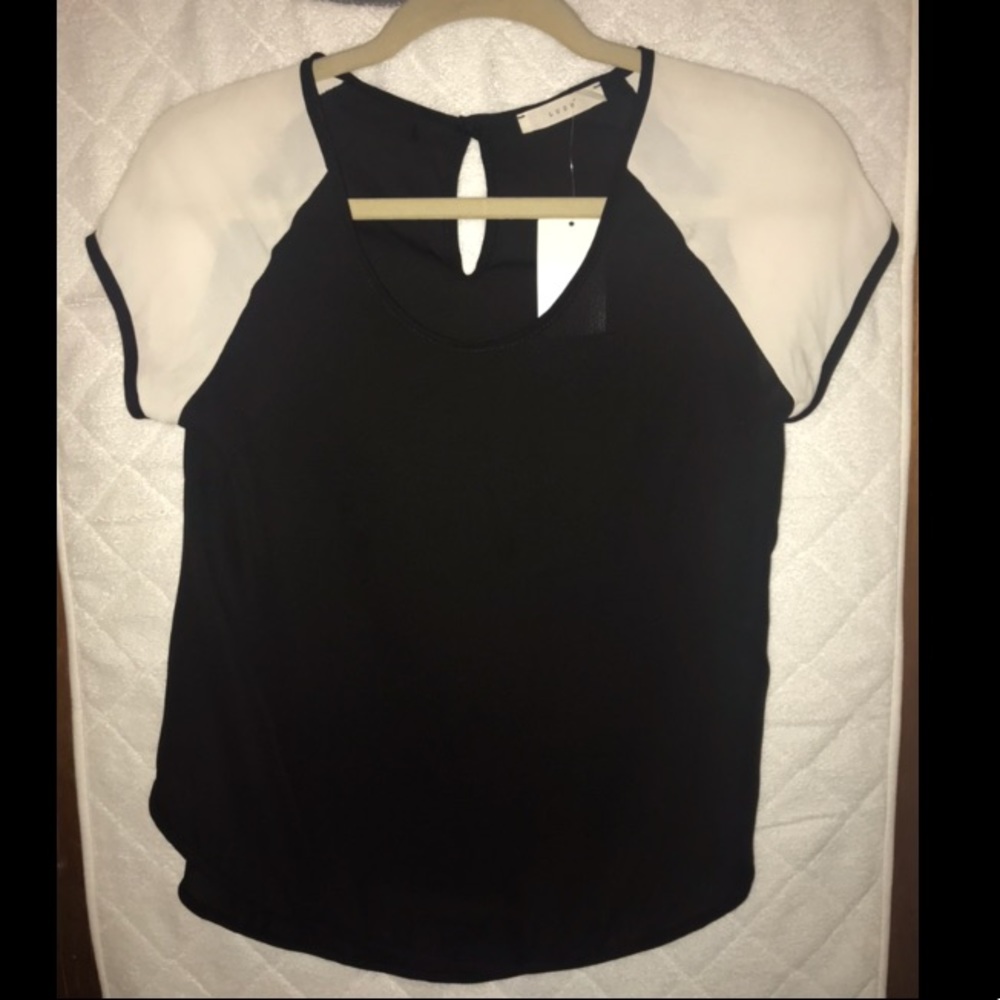 Black and white top